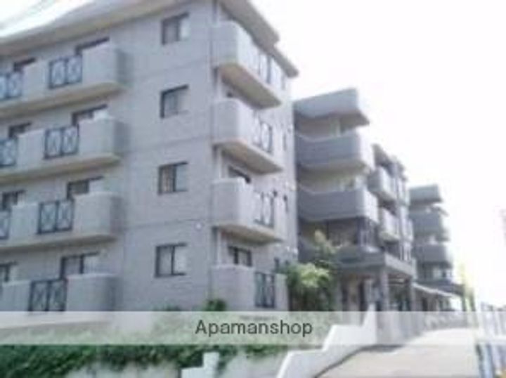 グランデージ空港南の外観