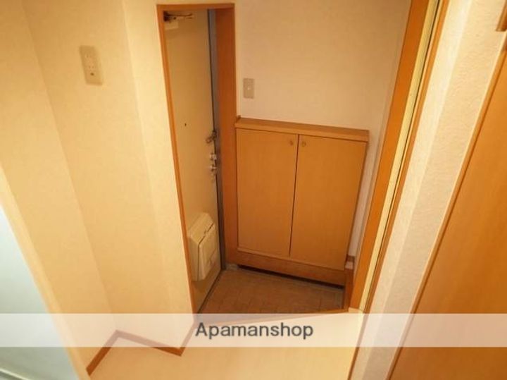 サンライズガーデン高宮弐番館の玄関