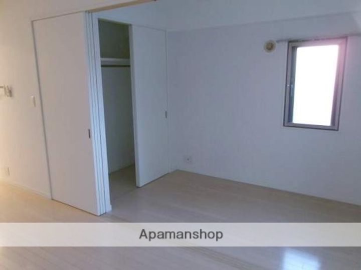 福岡県福岡市南区大橋2丁目の賃貸マンションの居間