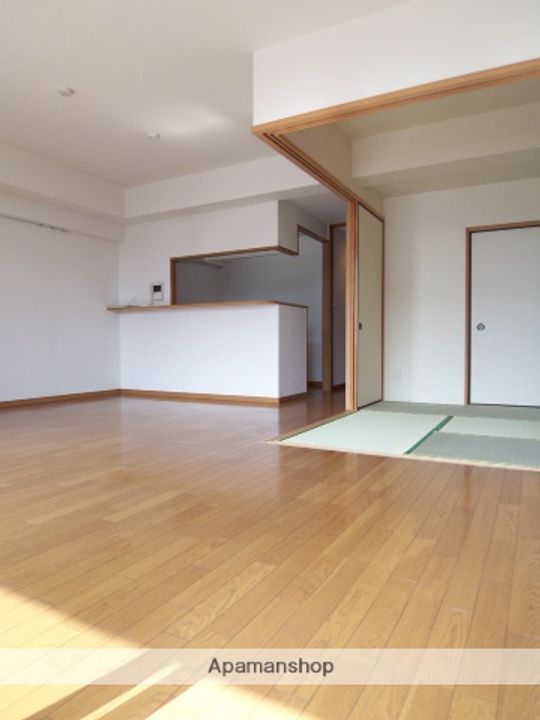 オーパス・ワンのその他画像