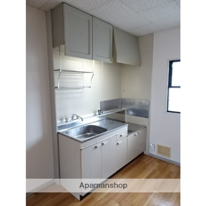 福岡県春日市春日6丁目の賃貸アパートの内装