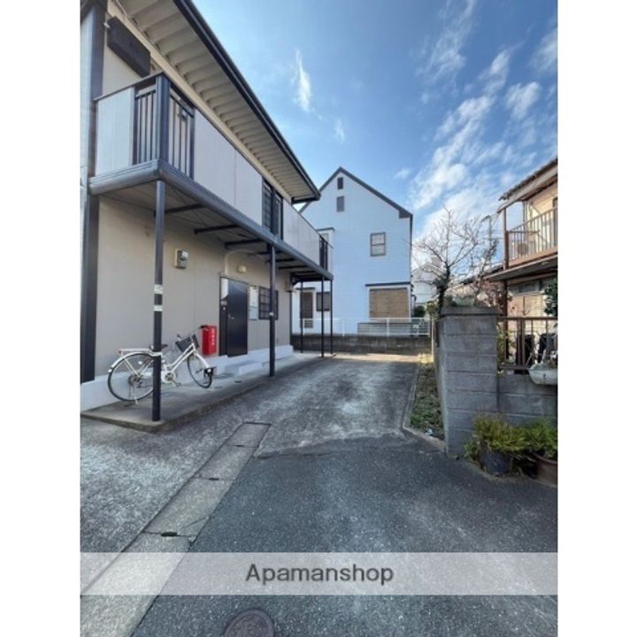 福岡県春日市春日6丁目の賃貸アパートの外観