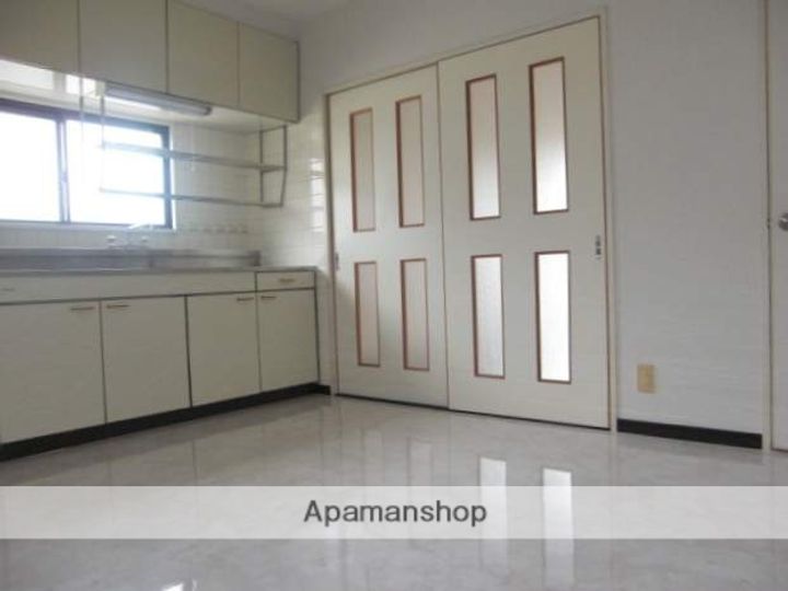 福岡県福岡市南区長丘2丁目の賃貸マンションの居間