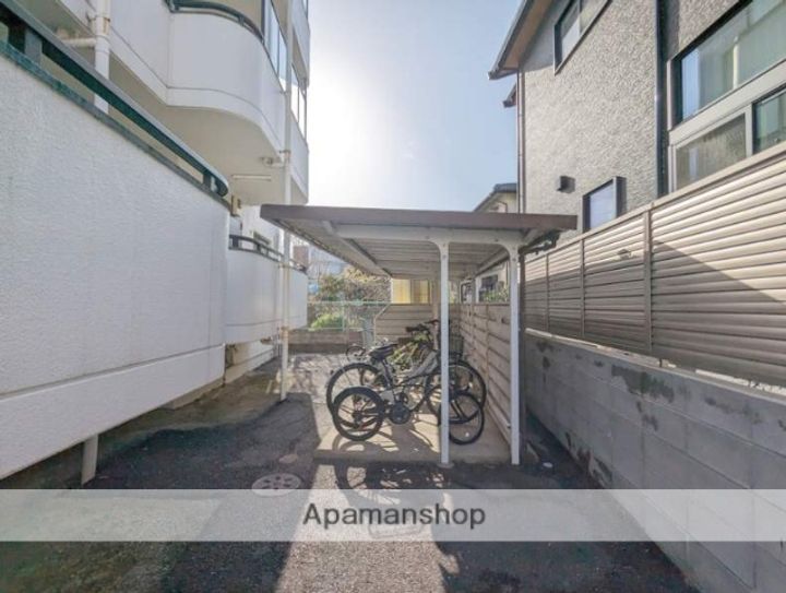 福岡県福岡市南区長丘2丁目の賃貸マンションの外観