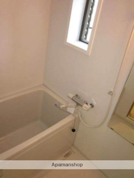 福岡県福岡市博多区西月隈6丁目の賃貸アパートの風呂