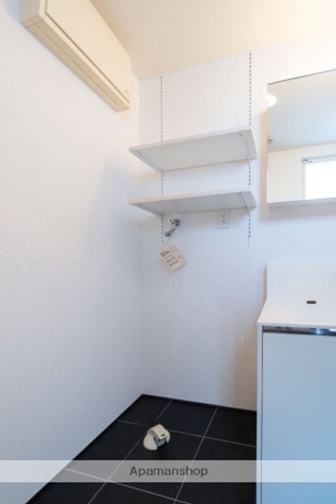 福岡県春日市春日原北町3丁目の賃貸マンションの内装