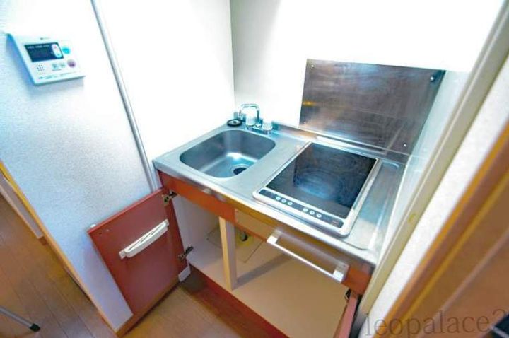 レオパレスサンコーポ御笠の内装