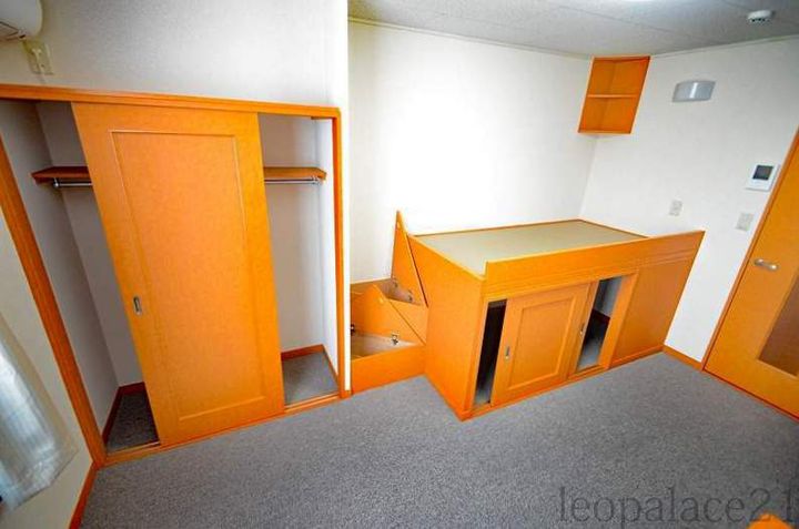 レオパレスサンコーポ御笠の内装