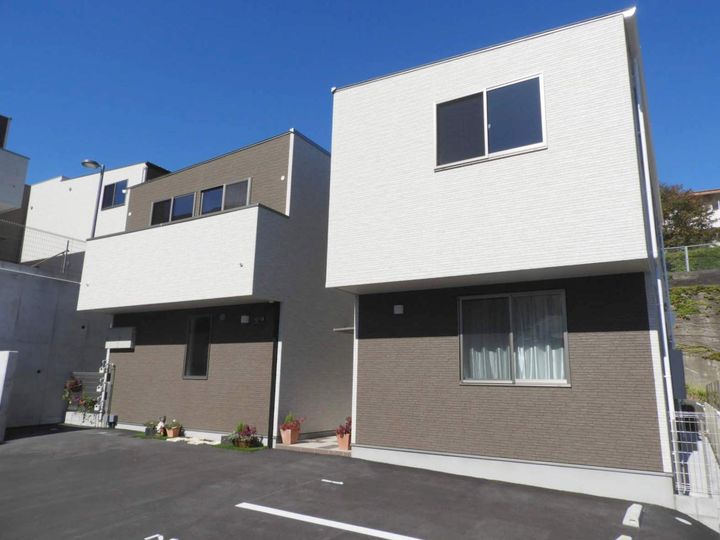 福岡県福岡市南区寺塚2丁目の賃貸アパートの外観