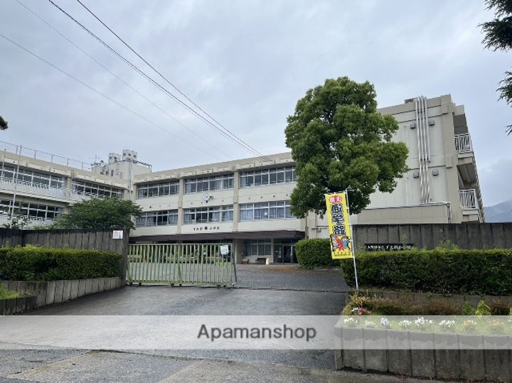 福岡県大野城市東大利3丁目の賃貸マンションの周辺