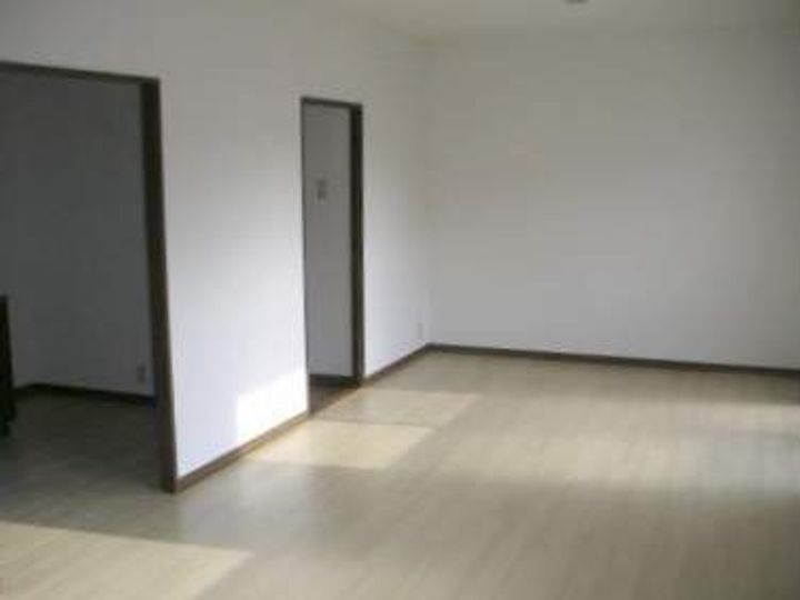 福岡県糟屋郡志免町志免3丁目の賃貸マンションの内装