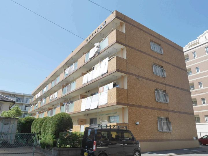 福岡県大野城市中央2丁目の賃貸マンションの外観