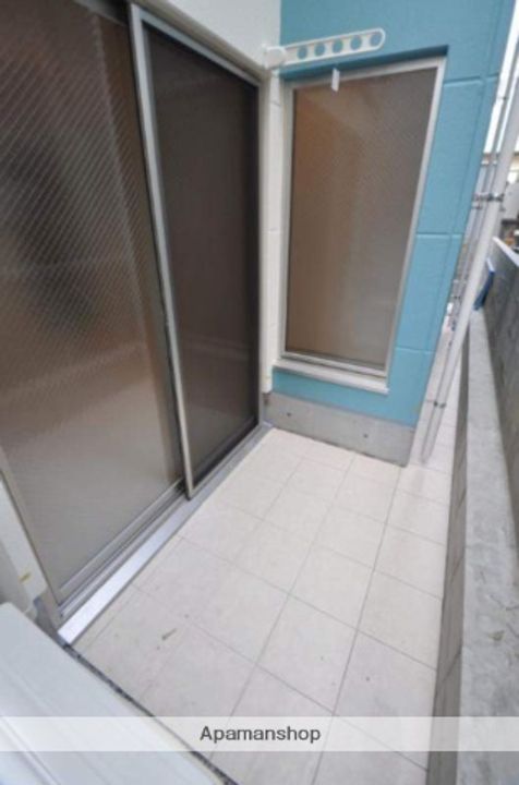 福岡県福岡市南区塩原4丁目の賃貸マンションの玄関