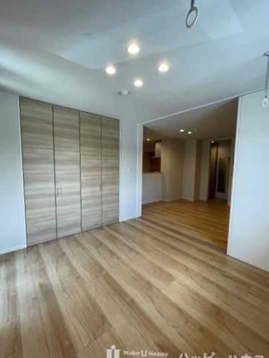 SーROOM曰佐の内装
