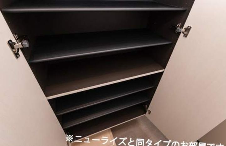 アムズコート朝倉の玄関