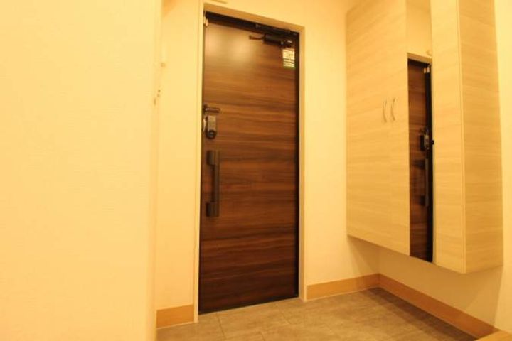 トリシア 東大利の玄関