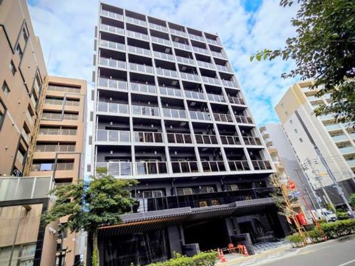 プレシャス ベースの外観