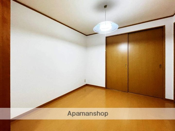 福岡県福岡市南区柳河内2丁目の賃貸アパートの居間