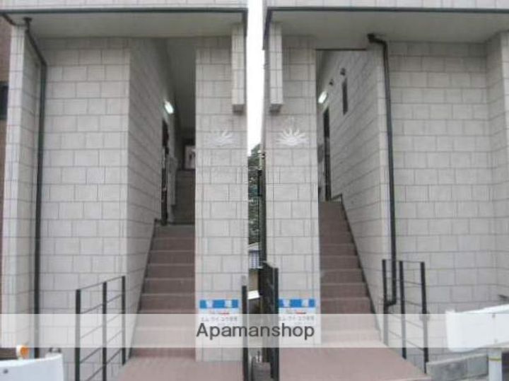 サンライズガーデン高宮弐番館の外観