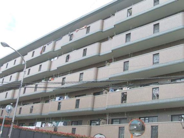 福岡県福岡市南区長丘2丁目の賃貸マンションの外観