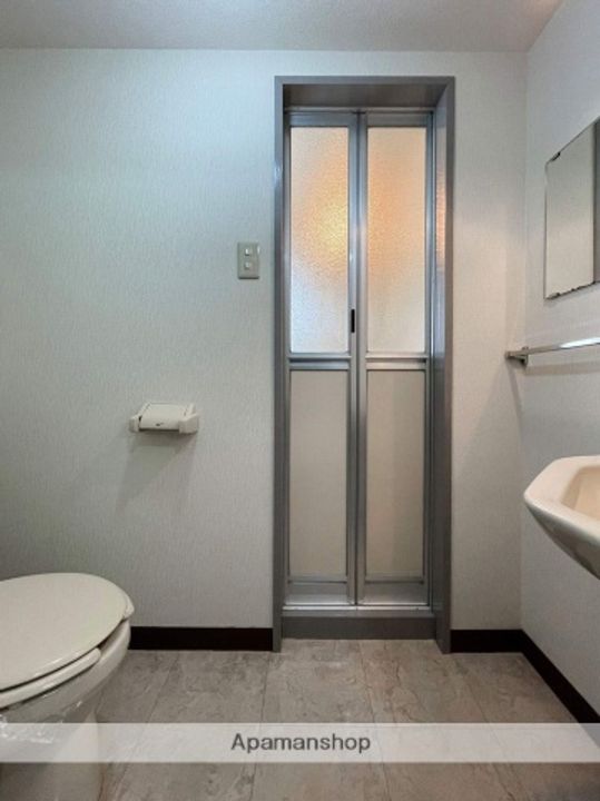 福岡県福岡市東区舞松原2丁目の賃貸アパートの内装