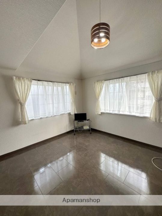 福岡県福岡市東区舞松原2丁目の賃貸アパートの内装