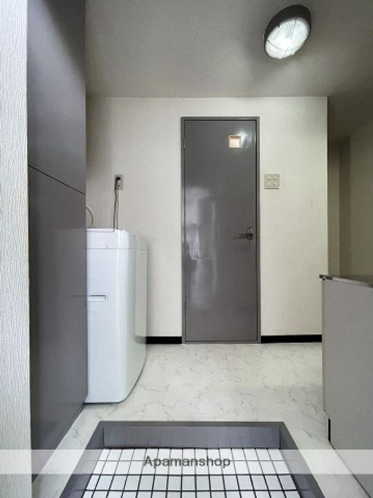 福岡県福岡市東区舞松原2丁目の賃貸アパートの内装