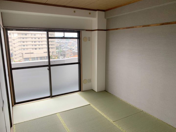 福岡県大野城市瓦田4丁目の賃貸マンションの内装