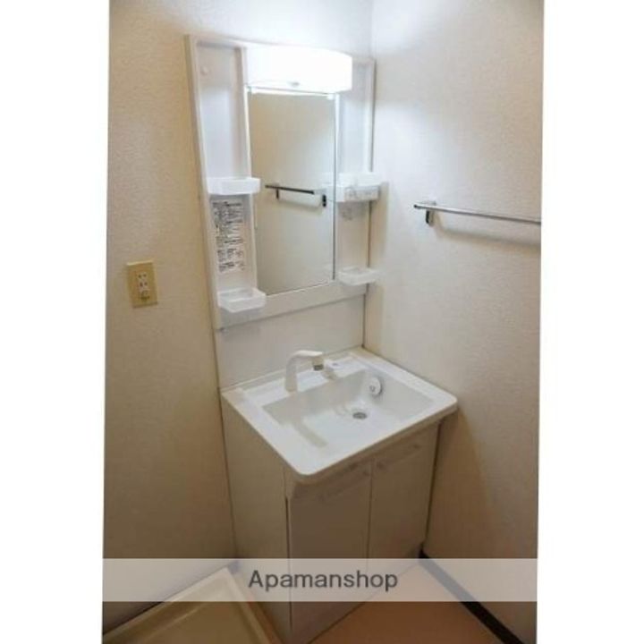 サンシャイン諸岡のその他画像