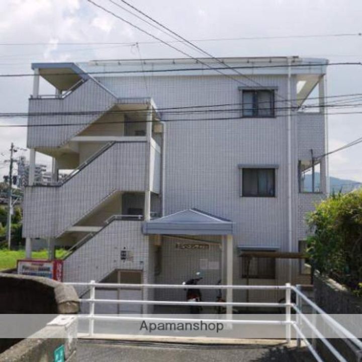 福岡県福岡市東区和白丘3丁目の賃貸アパートの外観