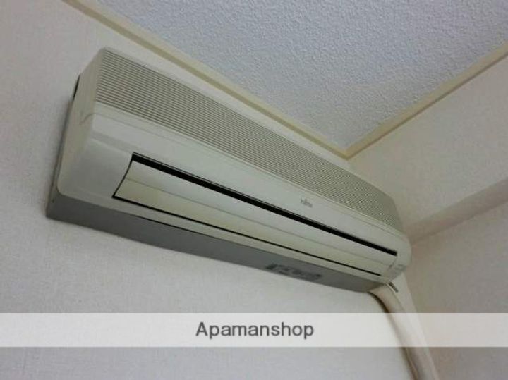 アバンダント84の内装