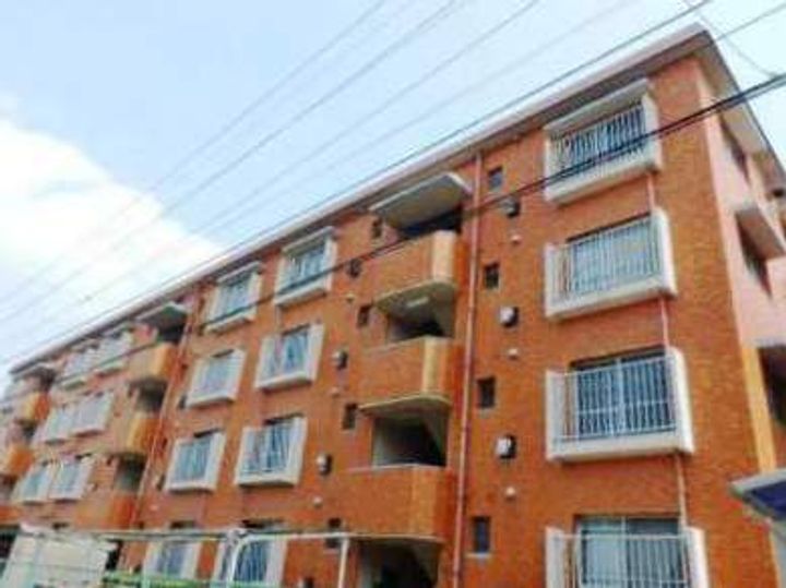 福岡県那珂川市片縄9丁目の賃貸マンションの外観