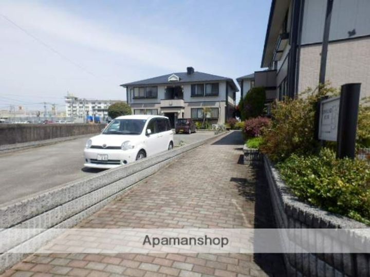 福岡県福岡市博多区麦野2丁目の賃貸アパートの外観