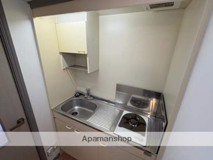 福岡県福岡市東区香椎駅前3丁目の賃貸アパートの内装