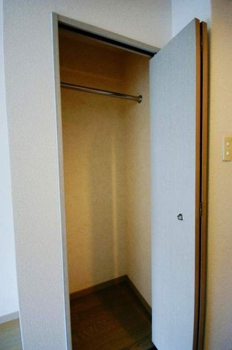 福岡県福岡市南区平和2丁目の賃貸マンションの内装