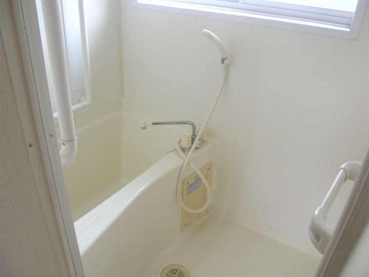 福岡県春日市須玖北3丁目の賃貸アパート101の風呂