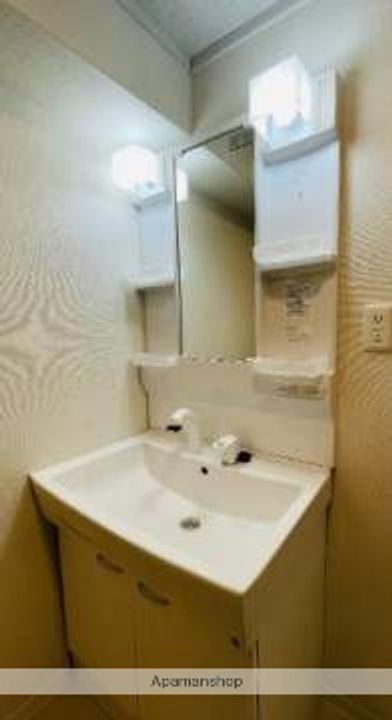 グルーリャ大和の内装