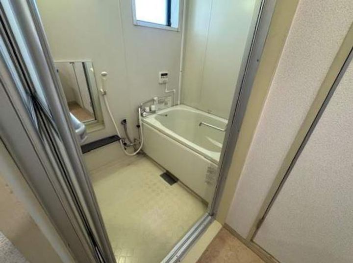 福岡県福岡市南区野間3丁目の賃貸アパートの風呂