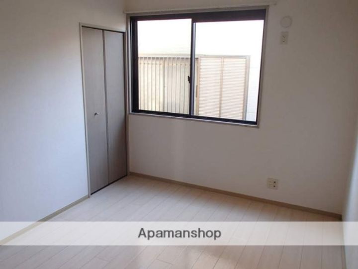 福岡県太宰府市都府楼南2丁目の賃貸アパート101の居間