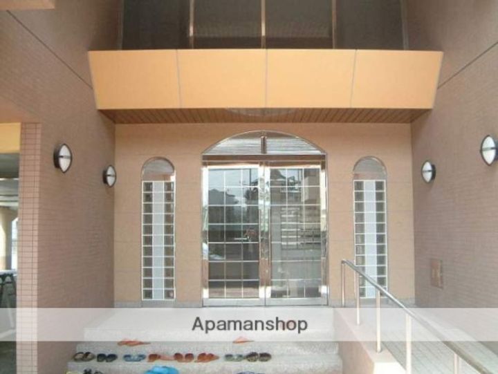 福岡県福岡市東区舞松原2丁目の賃貸マンションの外観