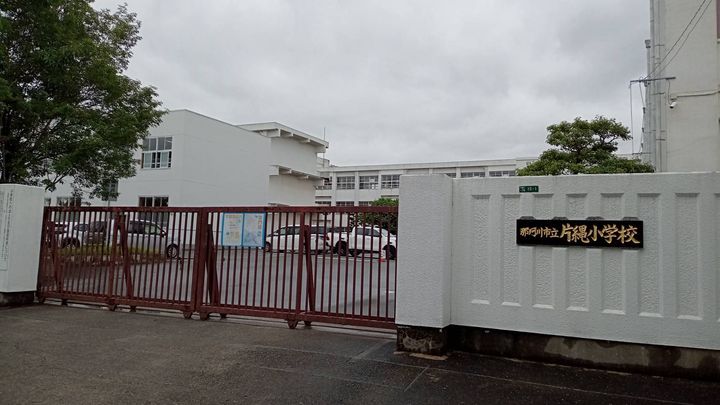 福岡県那珂川市片縄西5丁目の賃貸アパート101の周辺