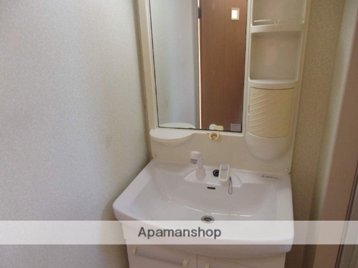 福岡県古賀市天神1丁目の賃貸マンションの内装