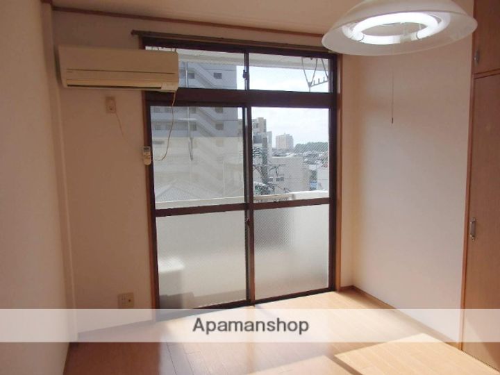 福岡県古賀市天神1丁目の賃貸マンションの内装