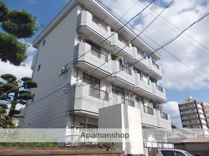 福岡県古賀市天神1丁目の賃貸マンションの外観