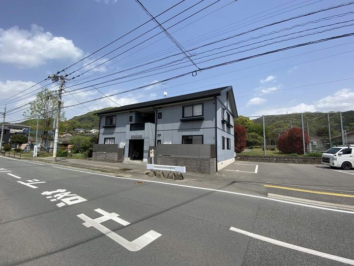 福岡県福岡市東区下原3丁目の賃貸アパートの外観