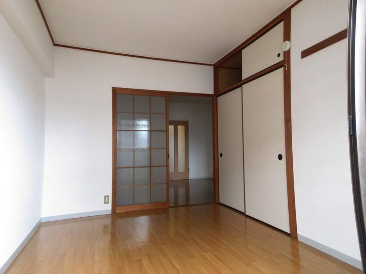 福岡県福岡市東区唐原3丁目の賃貸マンションの内装