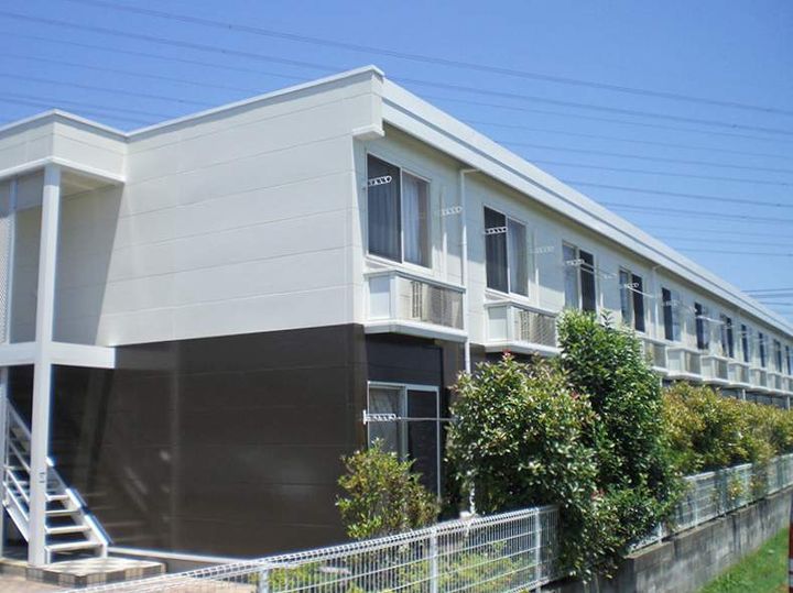 レオパレス外屋敷の外観