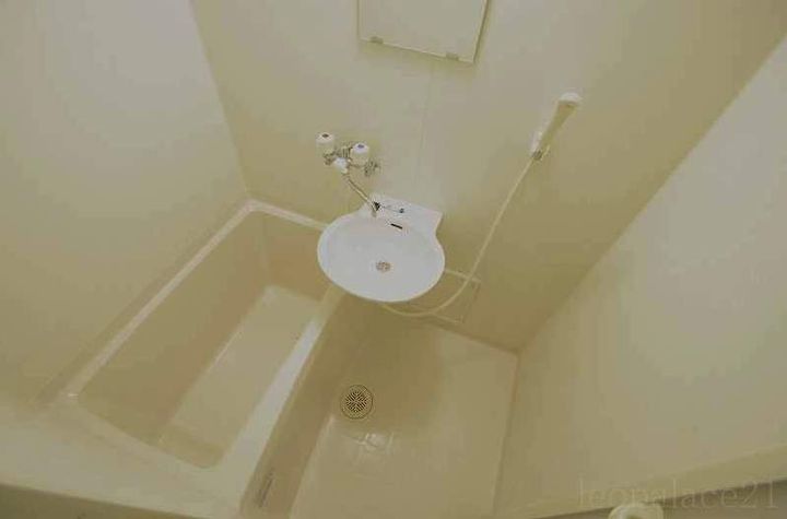 レオパレスパストラル博多の風呂