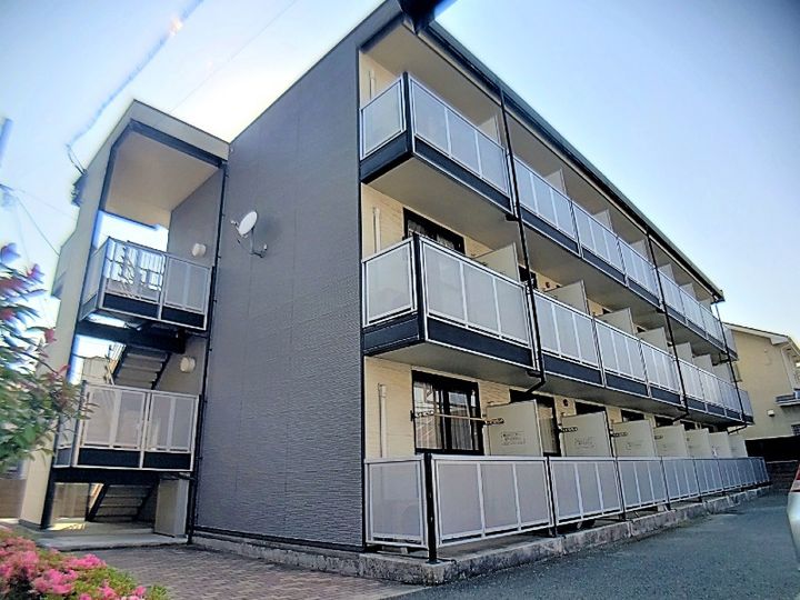 レオパレス博多駅東 小野田ビルの外観