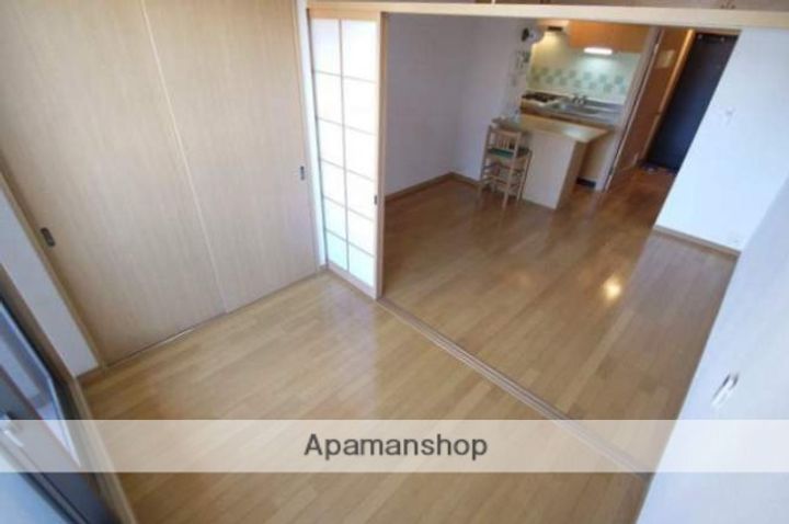 福岡県福岡市中央区春吉1丁目の賃貸マンションの居間